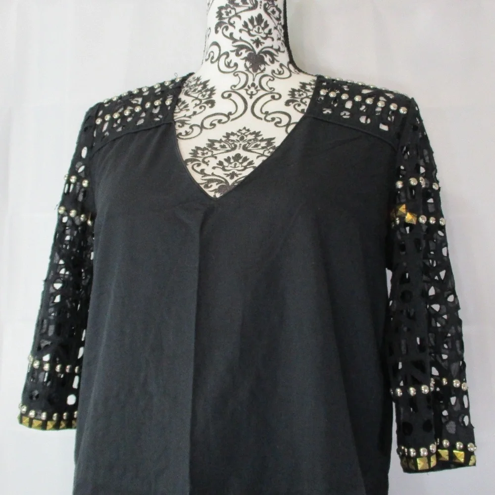 TORY BURCH  Black Top Size 2